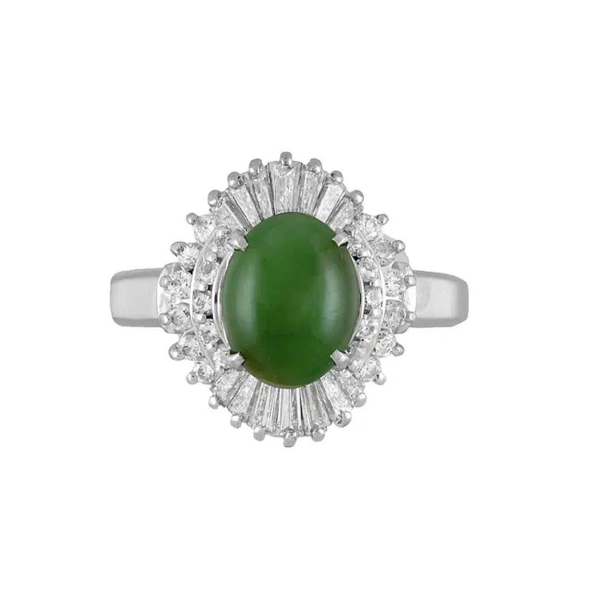 Anillo de cóctel vintage de jade de 1,20 quilates A GIA y diamantes en platino Corte mixto en venta