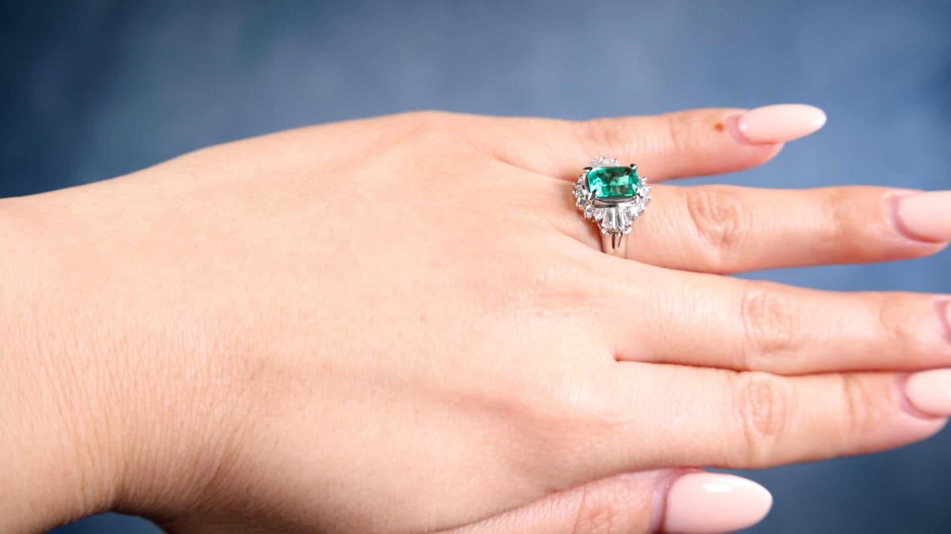 Brilliant Cut Vintage 1.20 Carat Emerald and Diamond Platinum Cluster Ring