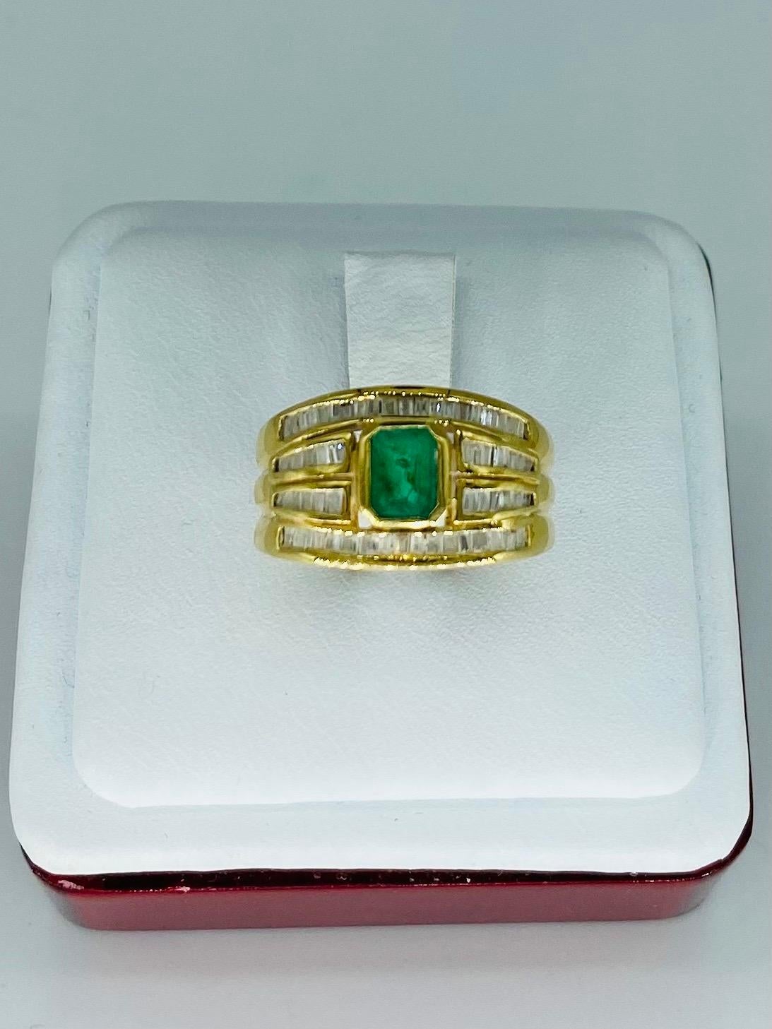Emerald Cut Vintage 1.20 Carat Emerald and Diamonds 4-Row Ring 18k Gold For Sale
