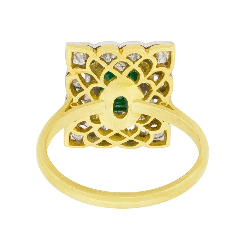 Vintage 1.20 Carat Emerald and Diamond Cocktail Ring, circa 1980s In Good Condition For Sale In London, GB