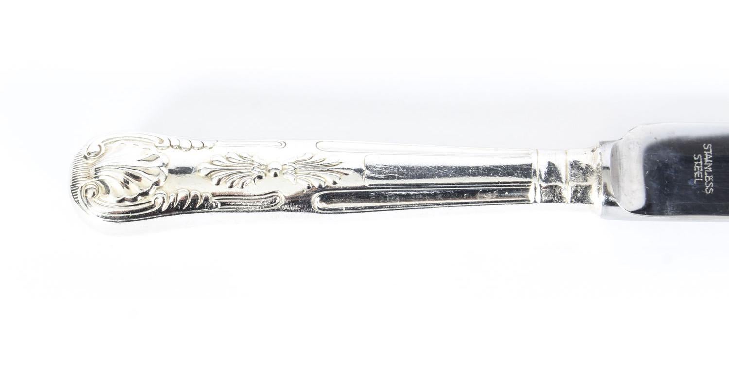 Vintage 122-Piece Canteen 'Queens Pattern' Silver Plated Cutlery, 20th Century 3