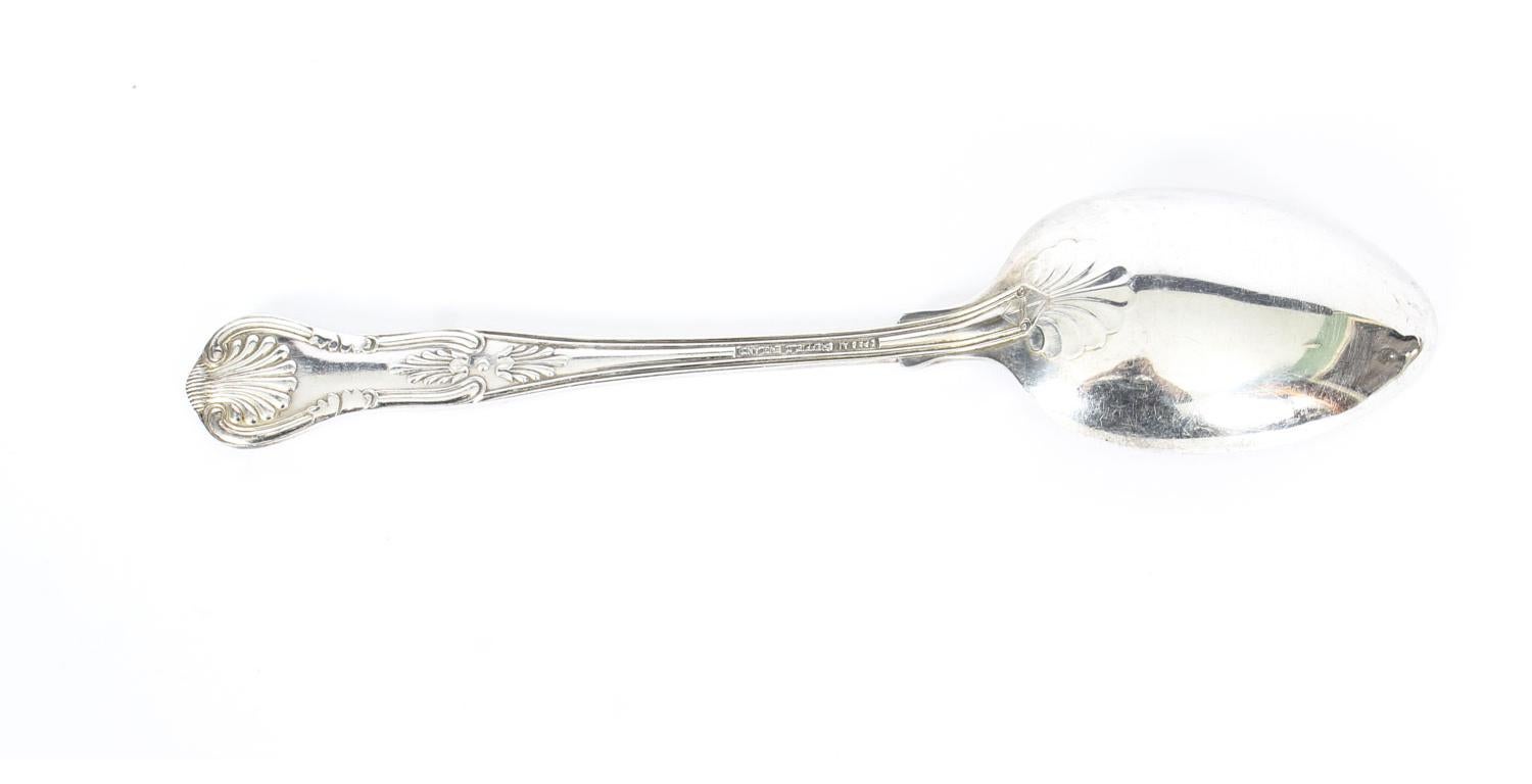 Vintage 122-Piece Canteen 'Queens Pattern' Silver Plated Cutlery, 20th Century In Good Condition In London, GB