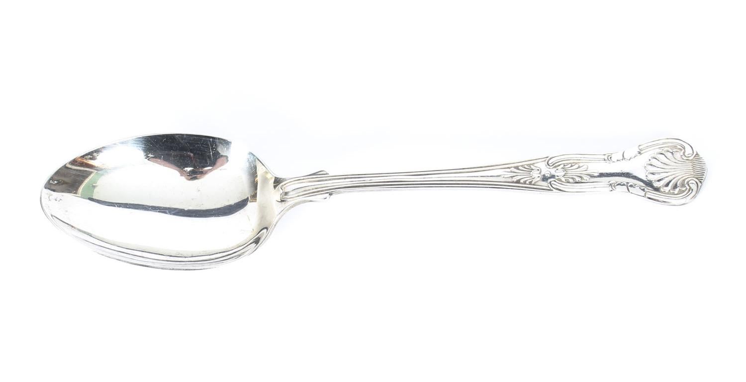 Vintage 122-Piece Canteen 'Queens Pattern' Silver Plated Cutlery, 20th Century 1