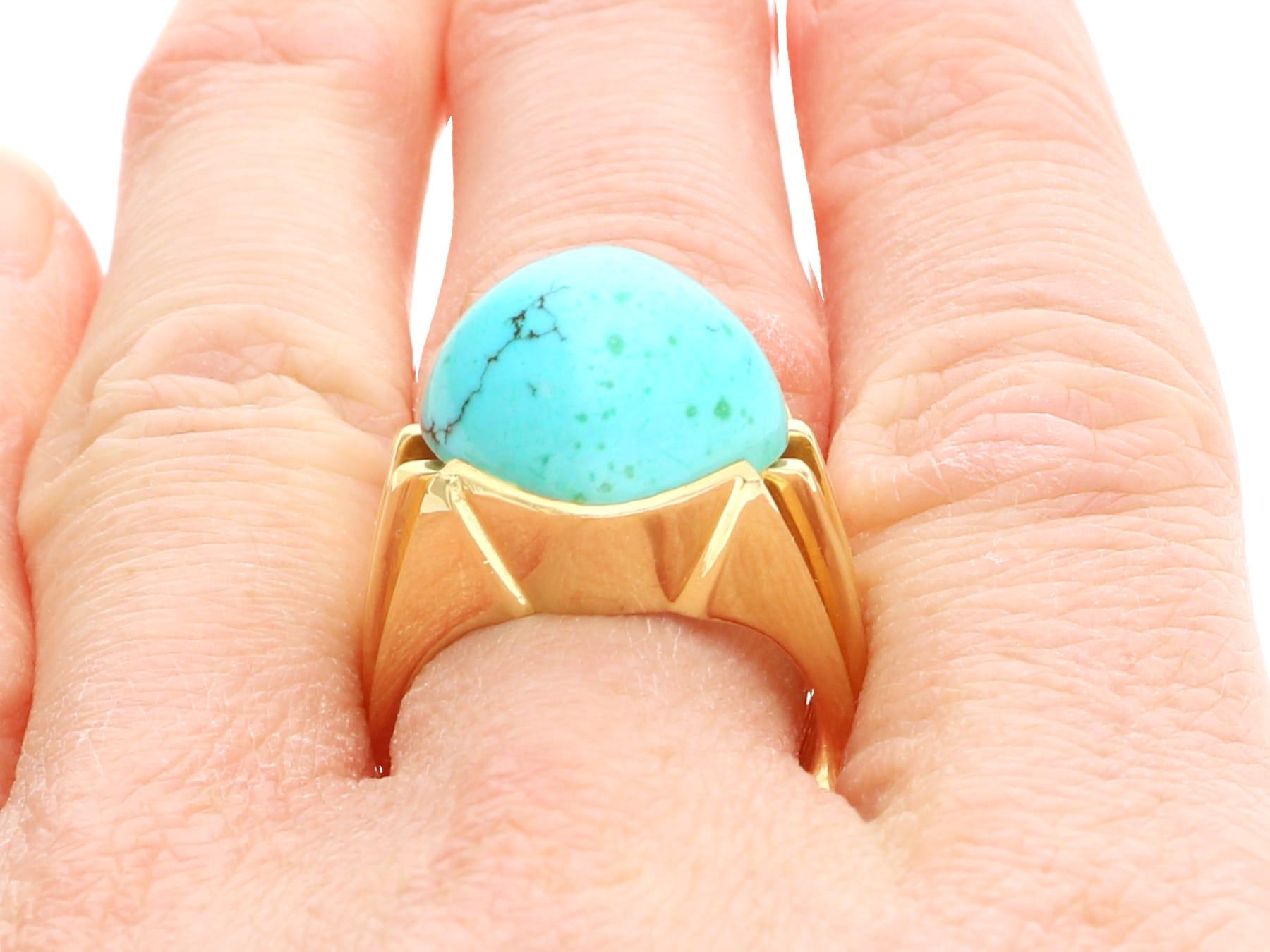 Vintage 12.22 Carat Turquoise and 18k Yellow Gold Ring Circa 1950 For Sale 7