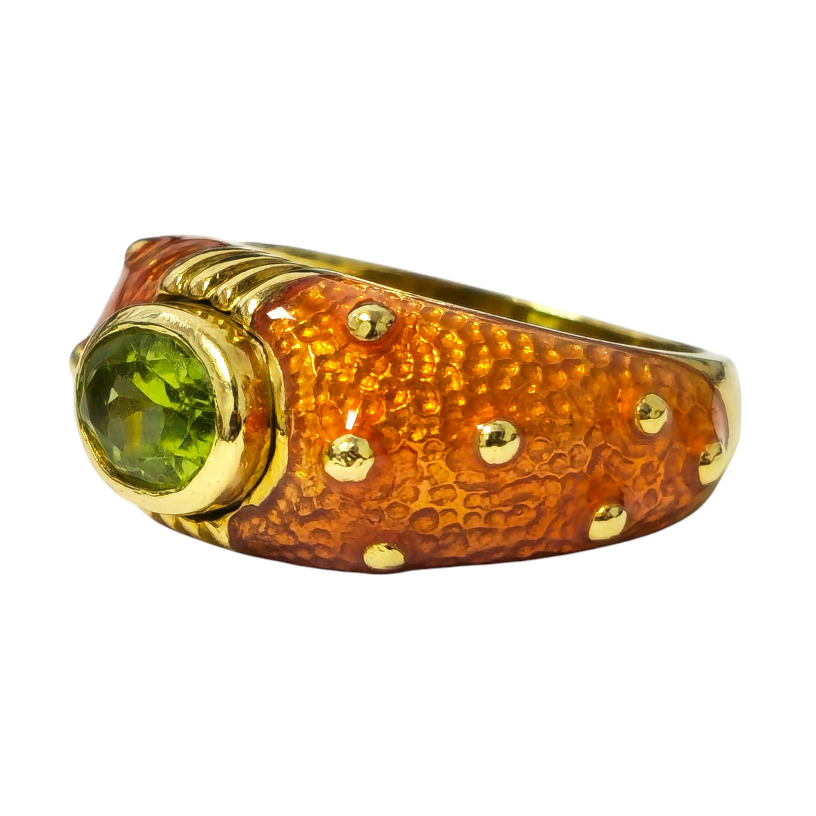 Artisan Vintage 1.22ct Green Peridot in Yellow Gold Ring with Orange Enamel For Sale