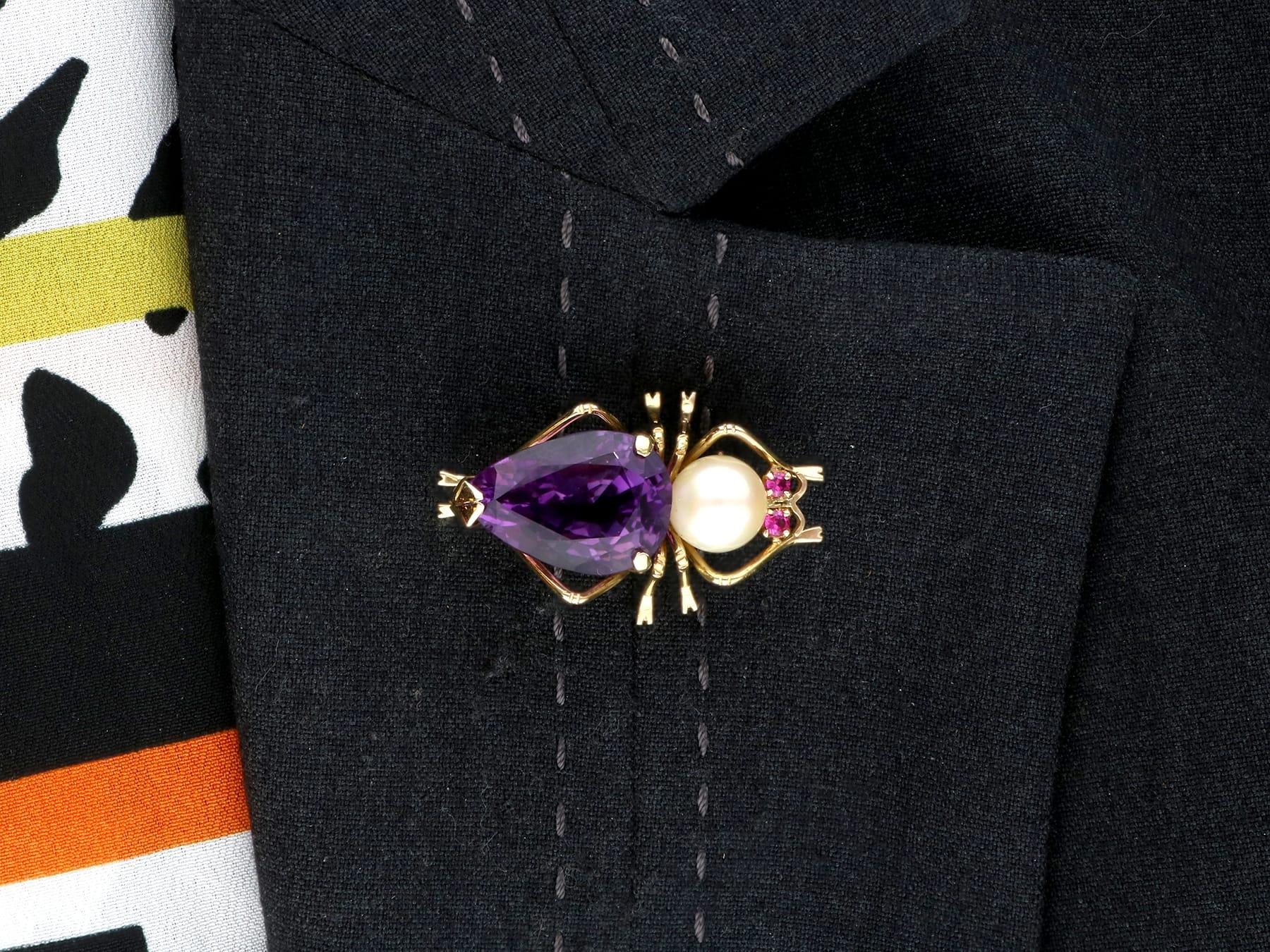 Vintage 12.39 Carat Amethyst Pearl and Ruby Yellow Gold Insect Brooch For Sale 3
