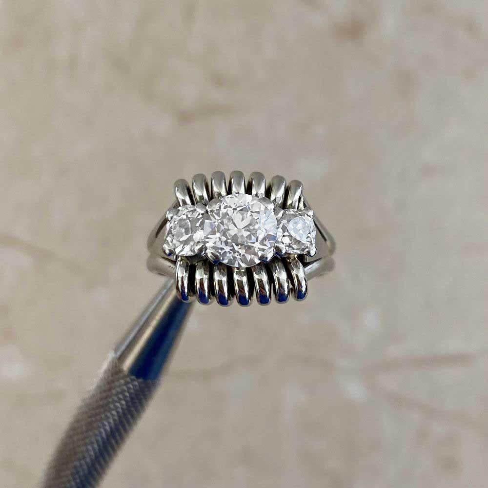 Anello di fidanzamento vintage, diamante vecchio taglio europeo (circa 1,20 carati), platino in vendita 1