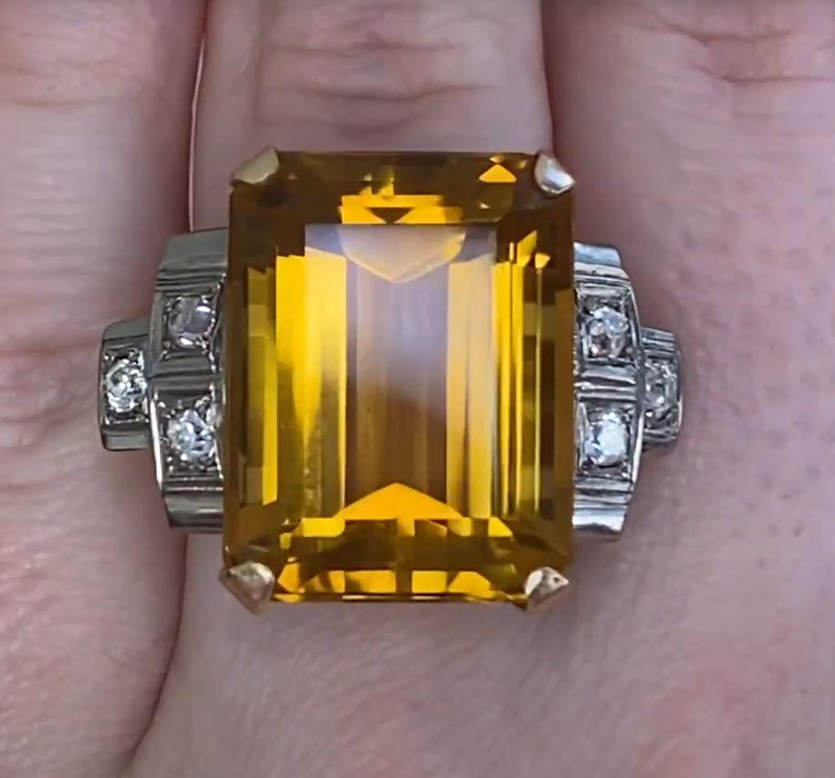 Women's Vintage 12.40ct Emerald Cut Natural Citrine Cocktail Ring, 18k Yellow Gold For Sale