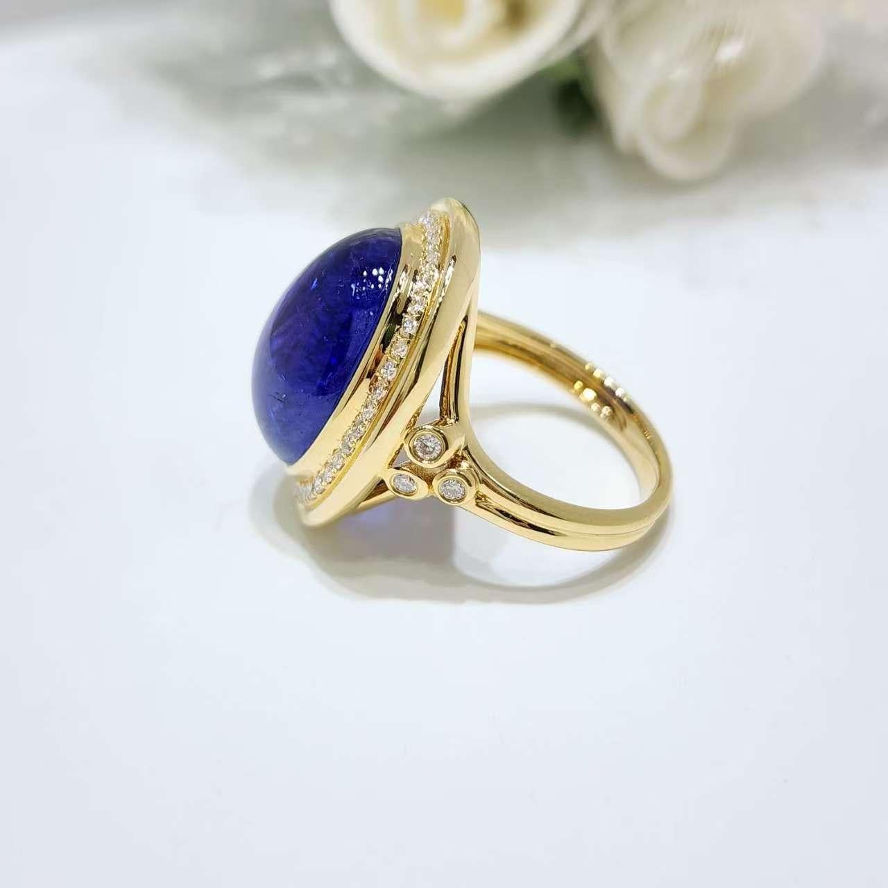 Vintage By 12,47 Karat Tansanit Diamant Ring in 18 Karat Gelbgold im Angebot 2