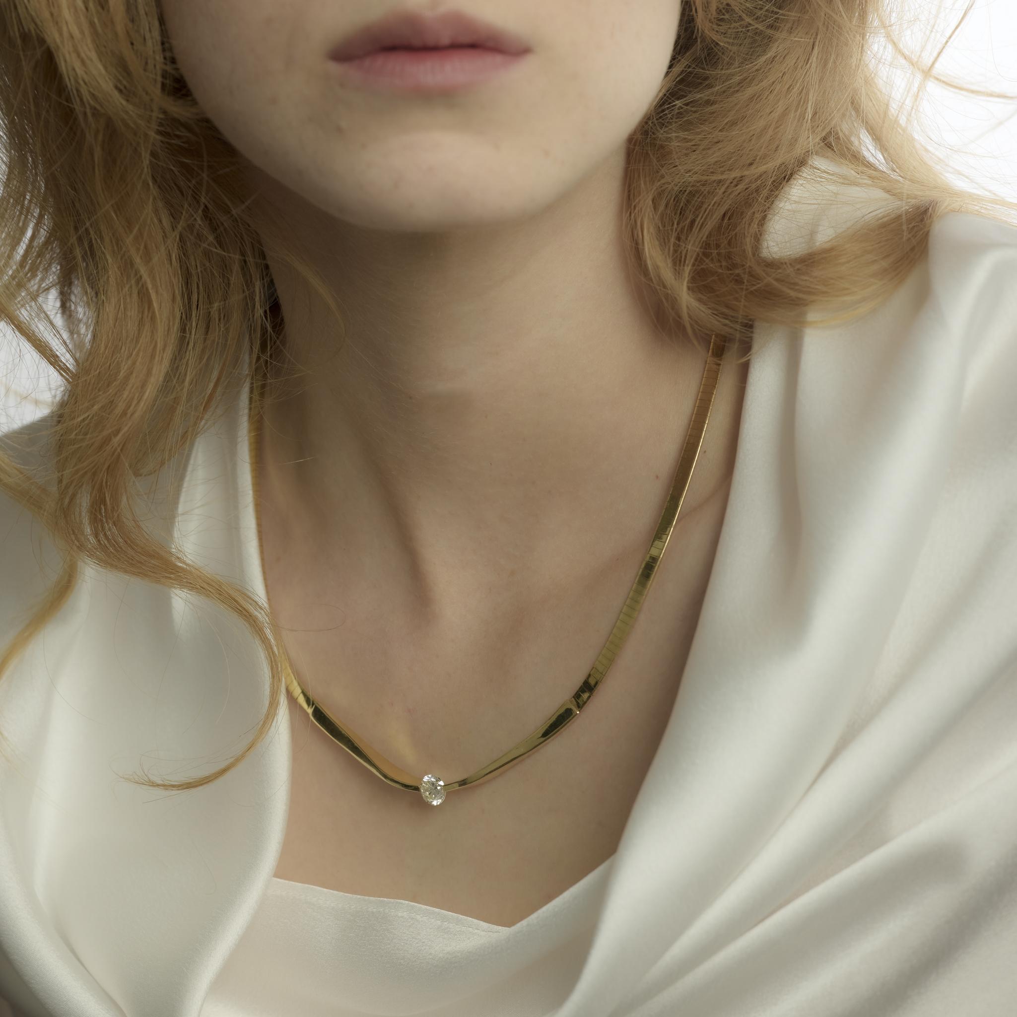 Brilliant Cut Vintage 1.25 carat diamond 14k yellow gold necklace For Sale
