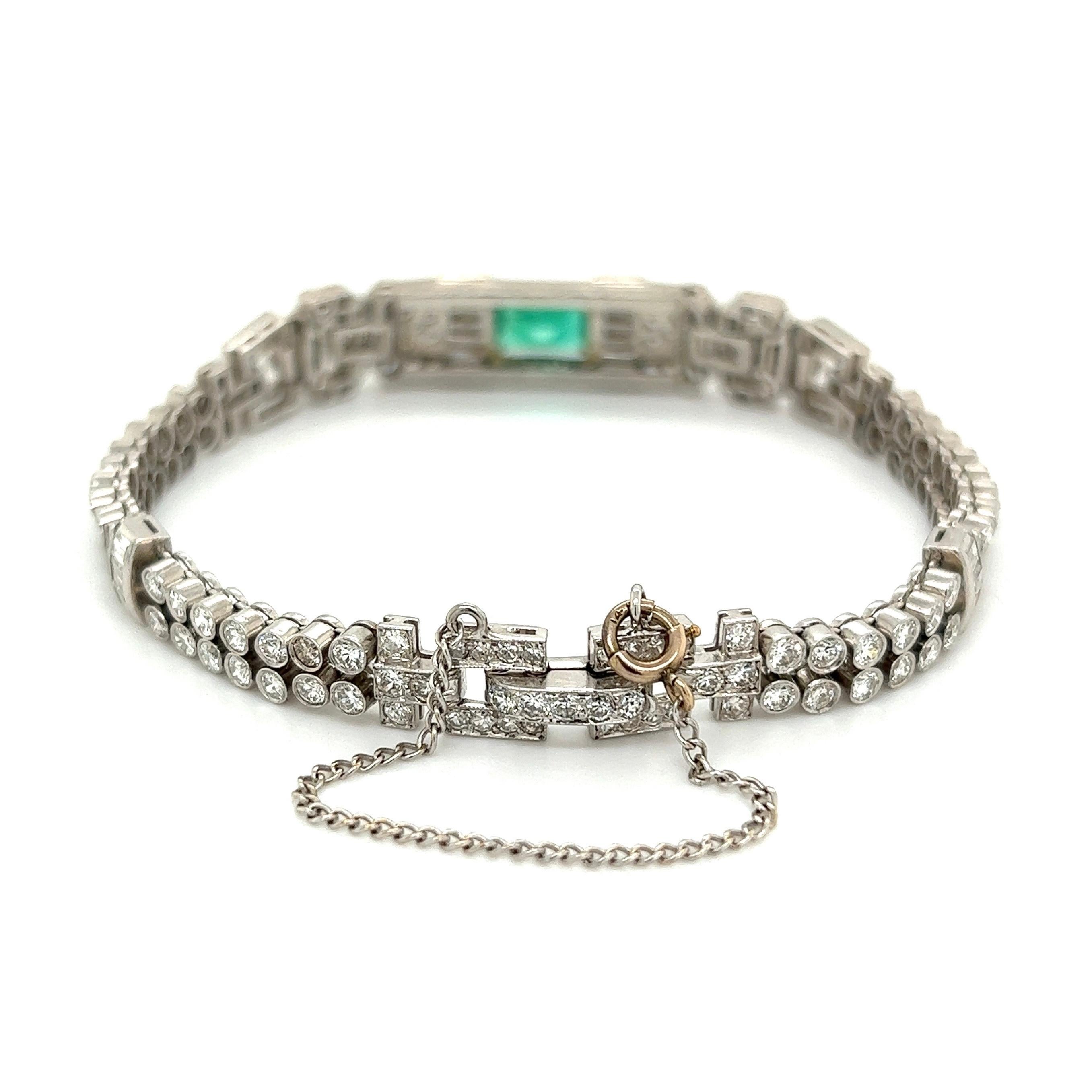 Women's Vintage 1.25 Carat Emerald and Diamond Art Deco Platinum Bracelet For Sale