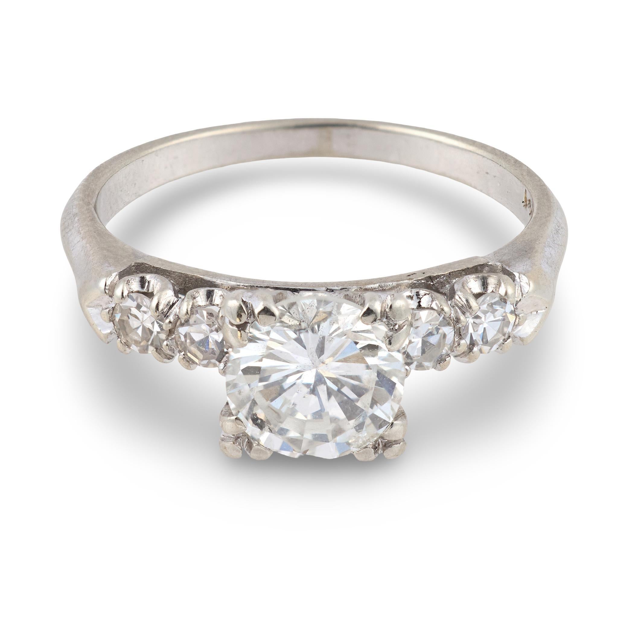 Vintage 1,25 Karat runder Brillantschliff Diamant 14k Weißgold Verlobungsring im Zustand „Gut“ im Angebot in Beverly Hills, CA