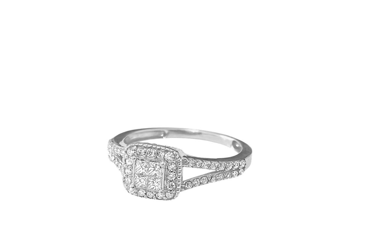 Princess Cut Vintage, 1.25ct Diamond and Gold Engagement Ring For Sale