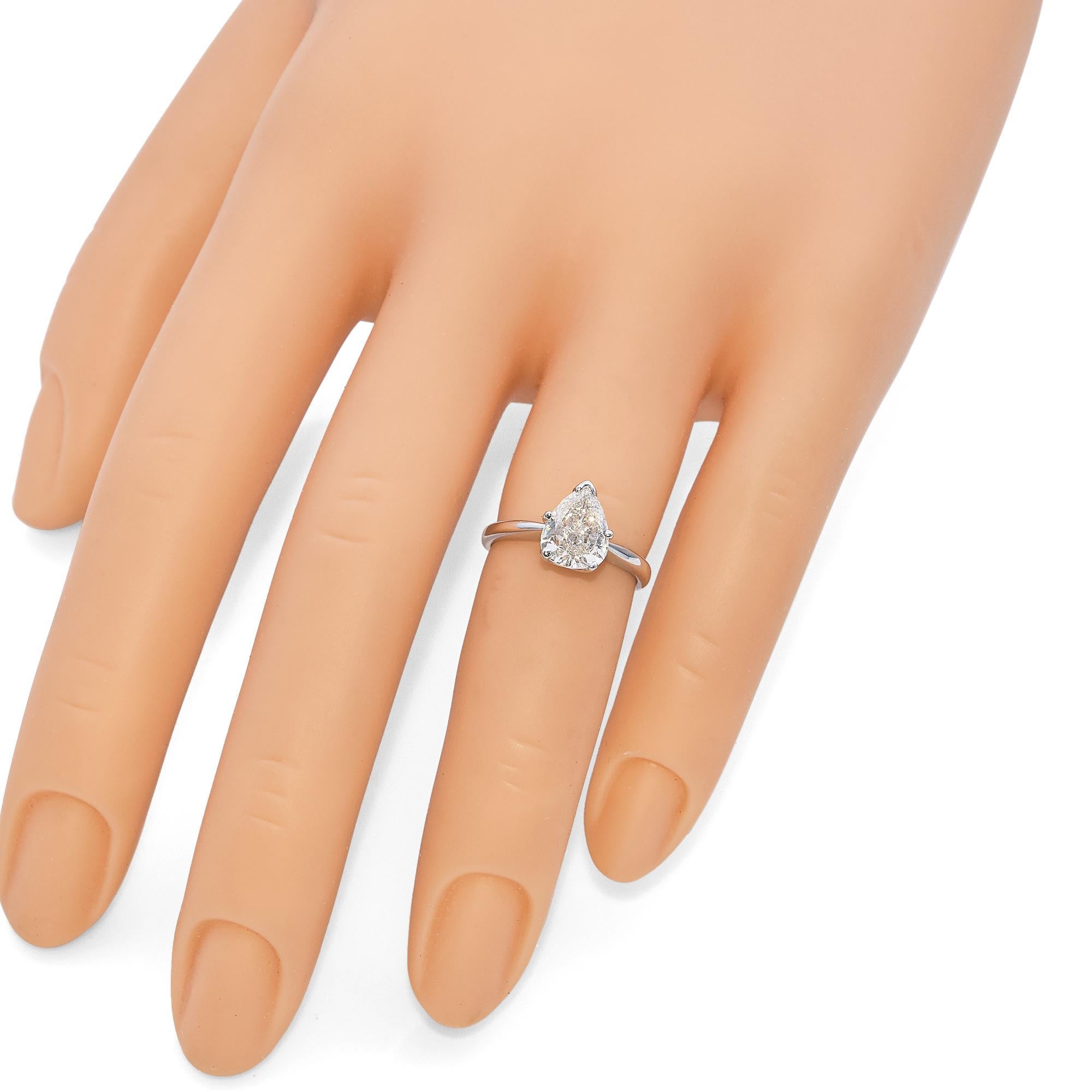Taille poire Vintage 1.25ct Pear Brilliant Cut Diamond White Gold Engagement Ring GIA en vente
