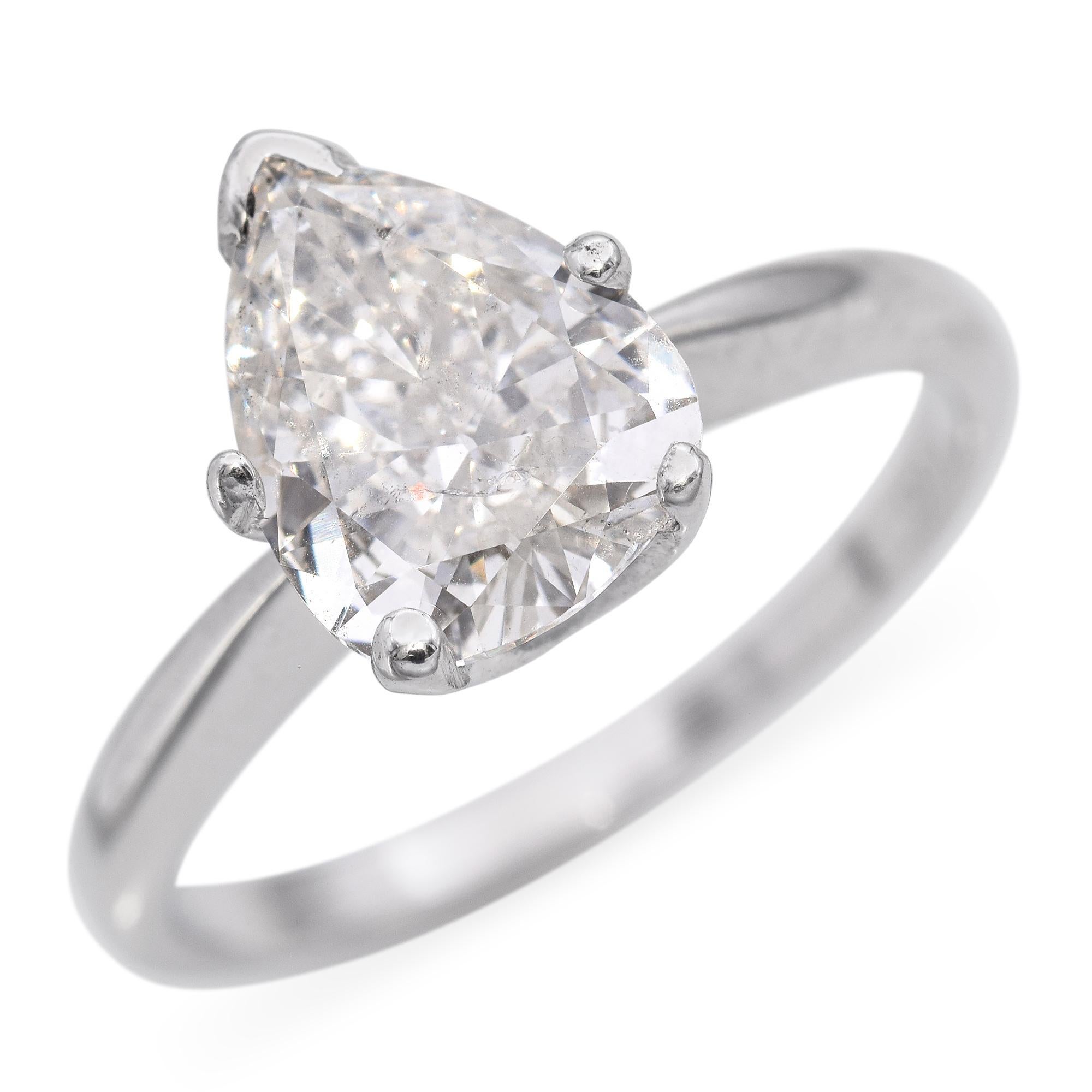 Vintage 1.25ct Pear Brilliant Cut Diamond White Gold Engagement Ring GIA Bon état - En vente à New York, NY
