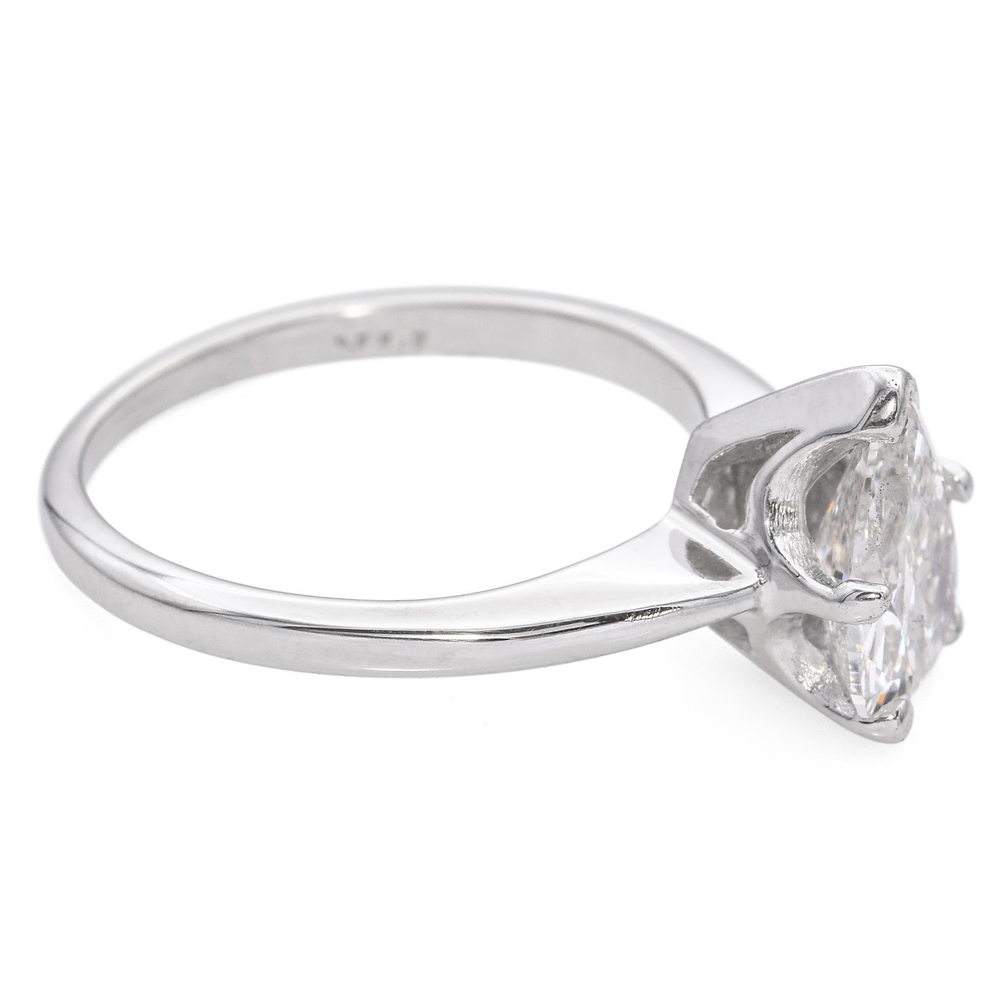Vintage 1.25ct Pear Brilliant Cut Diamond White Gold Engagement Ring GIA en vente 2