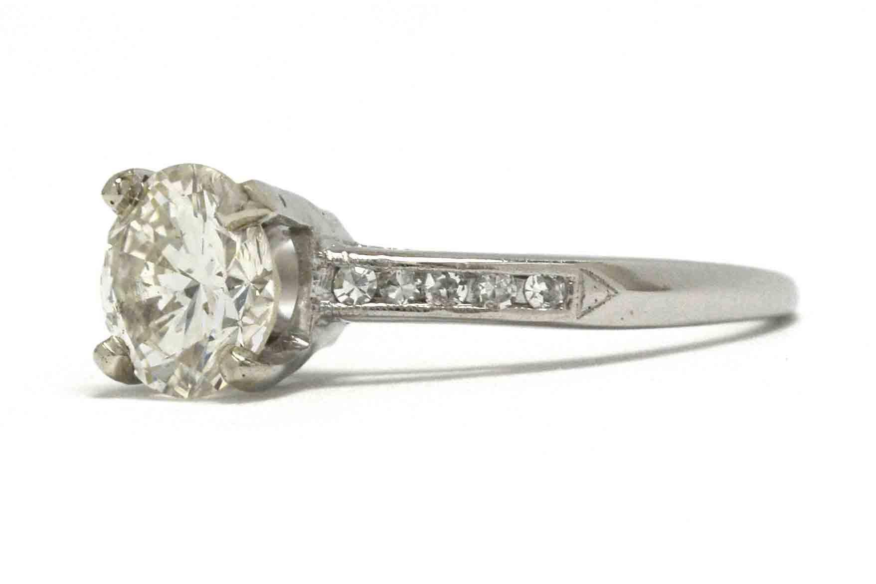 Verlobungsring aus Platin mit 1,27 Karat Diamant im Vintage-Stil Damen im Angebot