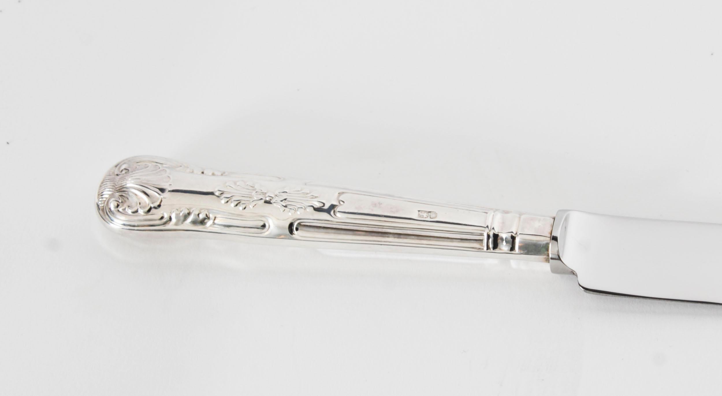 Vintage 127 Piece Canteen-12 Place Sterling Silver Cutlery Set 20th Century For Sale 8