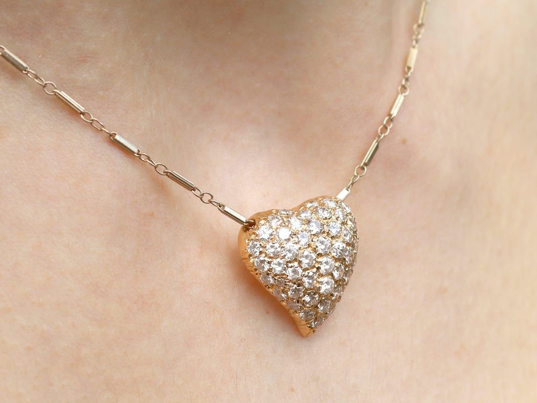 Vintage 1.28ct Diamond and 14k Yellow Gold Heart Pendant For Sale 4