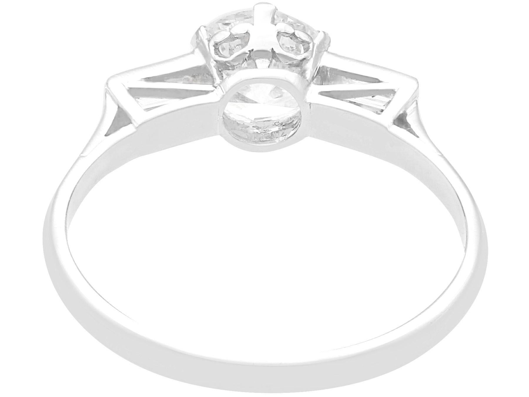 Round Cut Vintage 1.28 Carat Diamond and Platinum Solitaire Engagement Ring For Sale