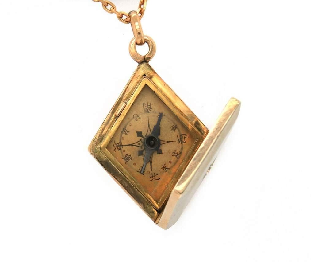 Round Cut Vintage .12ct Diamond Locket in 18K Yellow Gold W/ Compass
