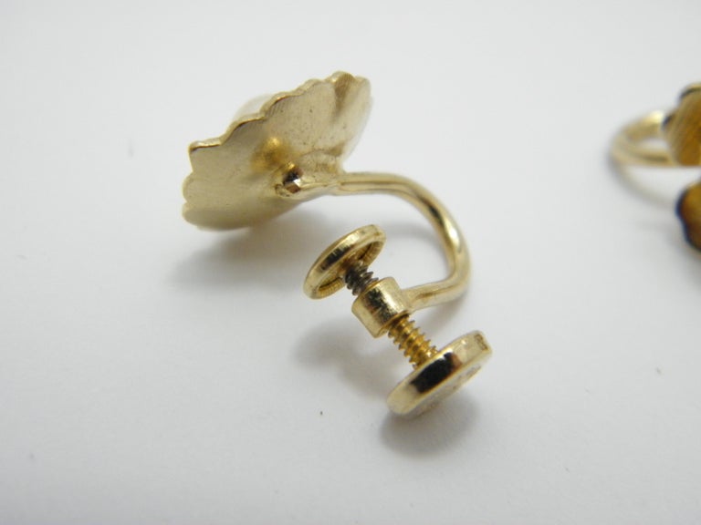 Vintage Pearl 18K Yellow Gold Screw-Back Earrings