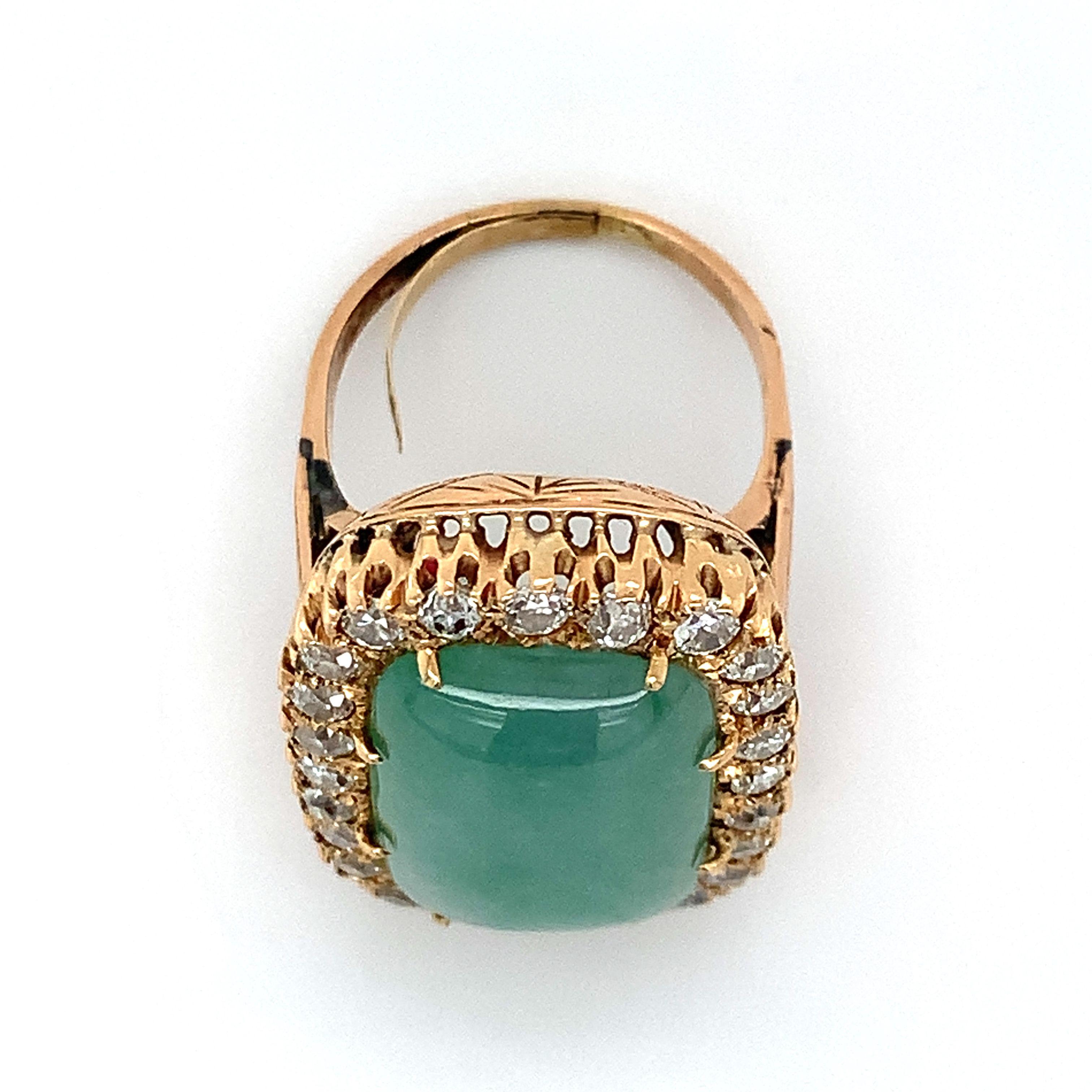Vintage 12k Gold verlängerte Kissen Jade & europäischen Diamanten Halo Ring Größe 9 im Zustand „Gut“ in Montgomery, AL