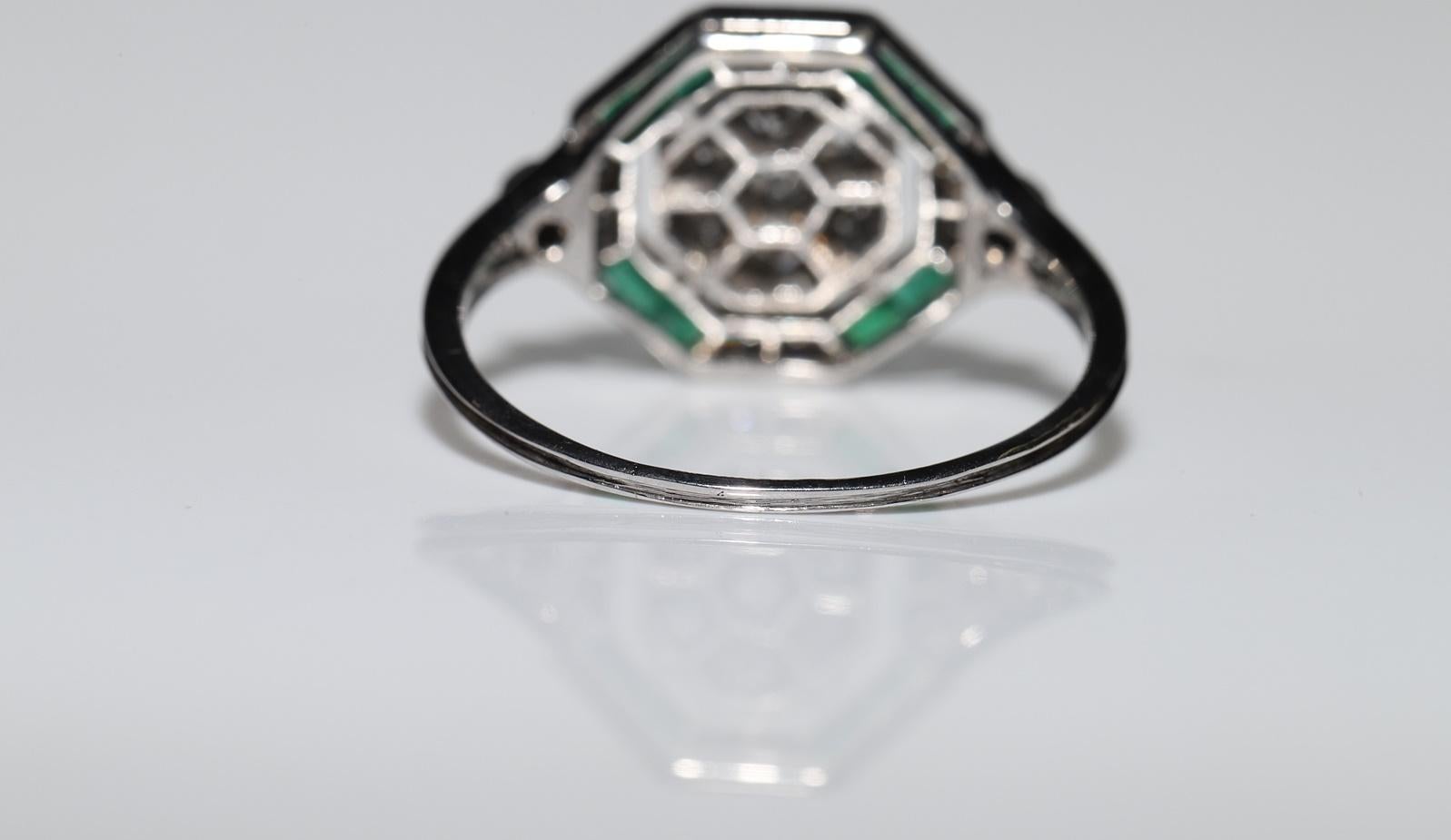 Vintage 12k Gold Natural Diamond And Caliber Emerald Decorated Ring For Sale 8