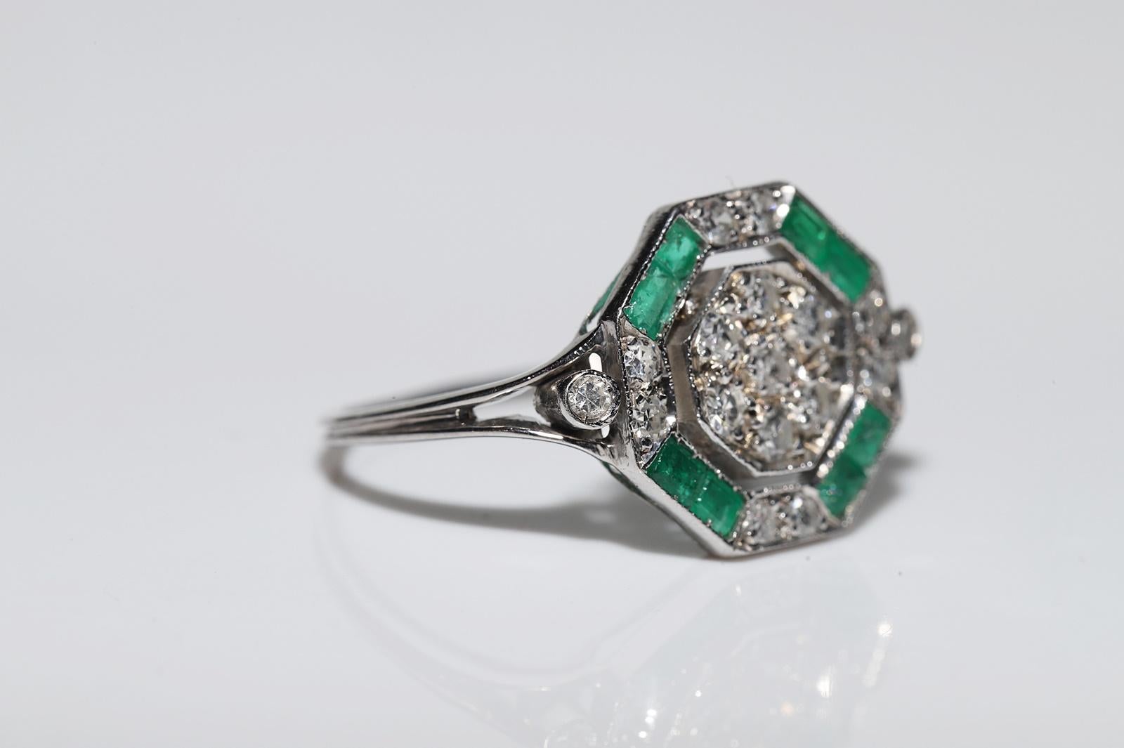 Vintage 12k Gold Natural Diamond And Caliber Emerald Decorated Ring For Sale 3