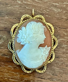 Vintage 12k Handcarved Shell Cameo Brooch Pendant