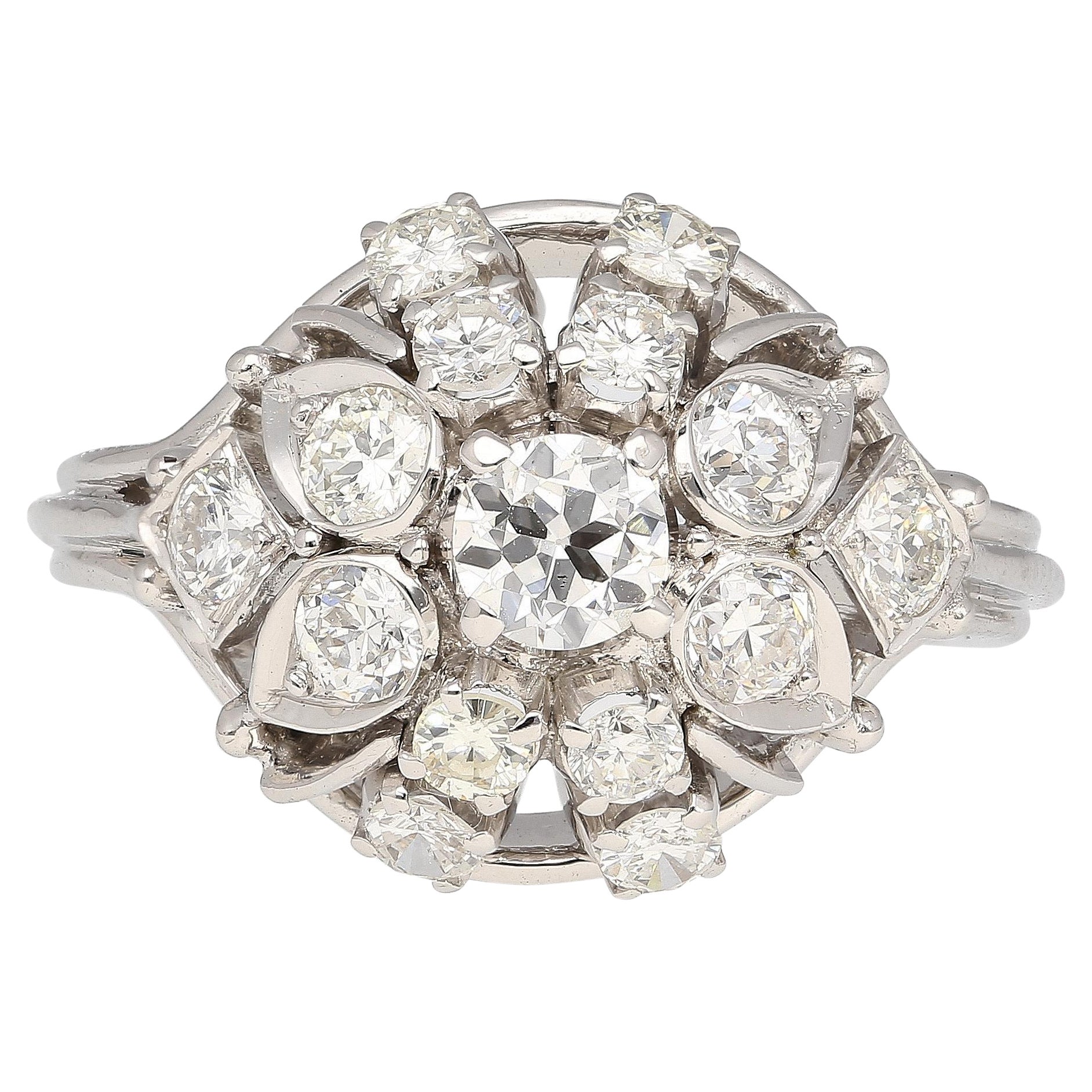 Bague fleur en or blanc 14 carats avec diamant taille européenne ancienne de 1,30 carat en vente