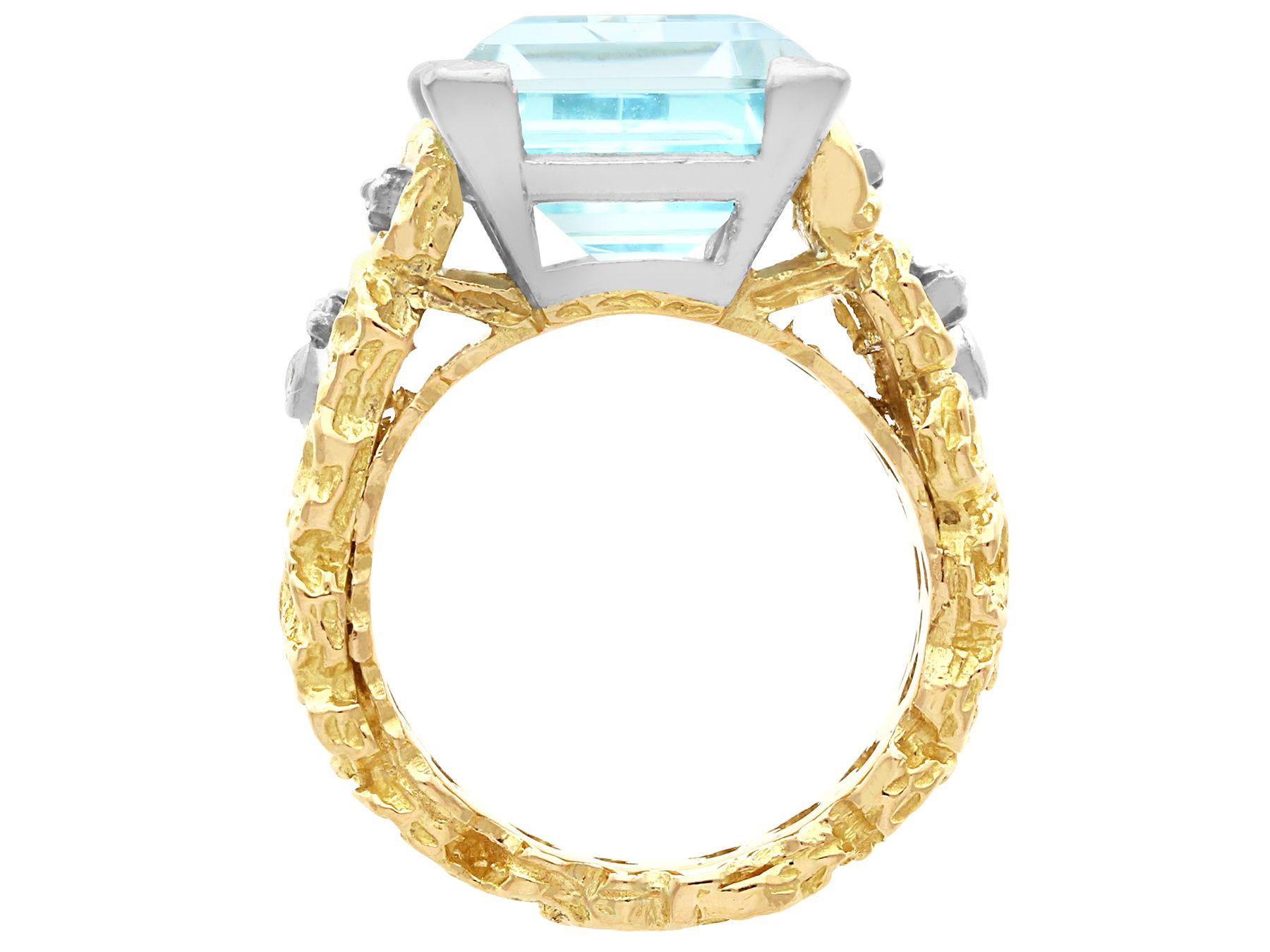 Women's or Men's Vintage 13.04ct Aquamarine and Diamond Yellow Gold Cocktail Ring For Sale