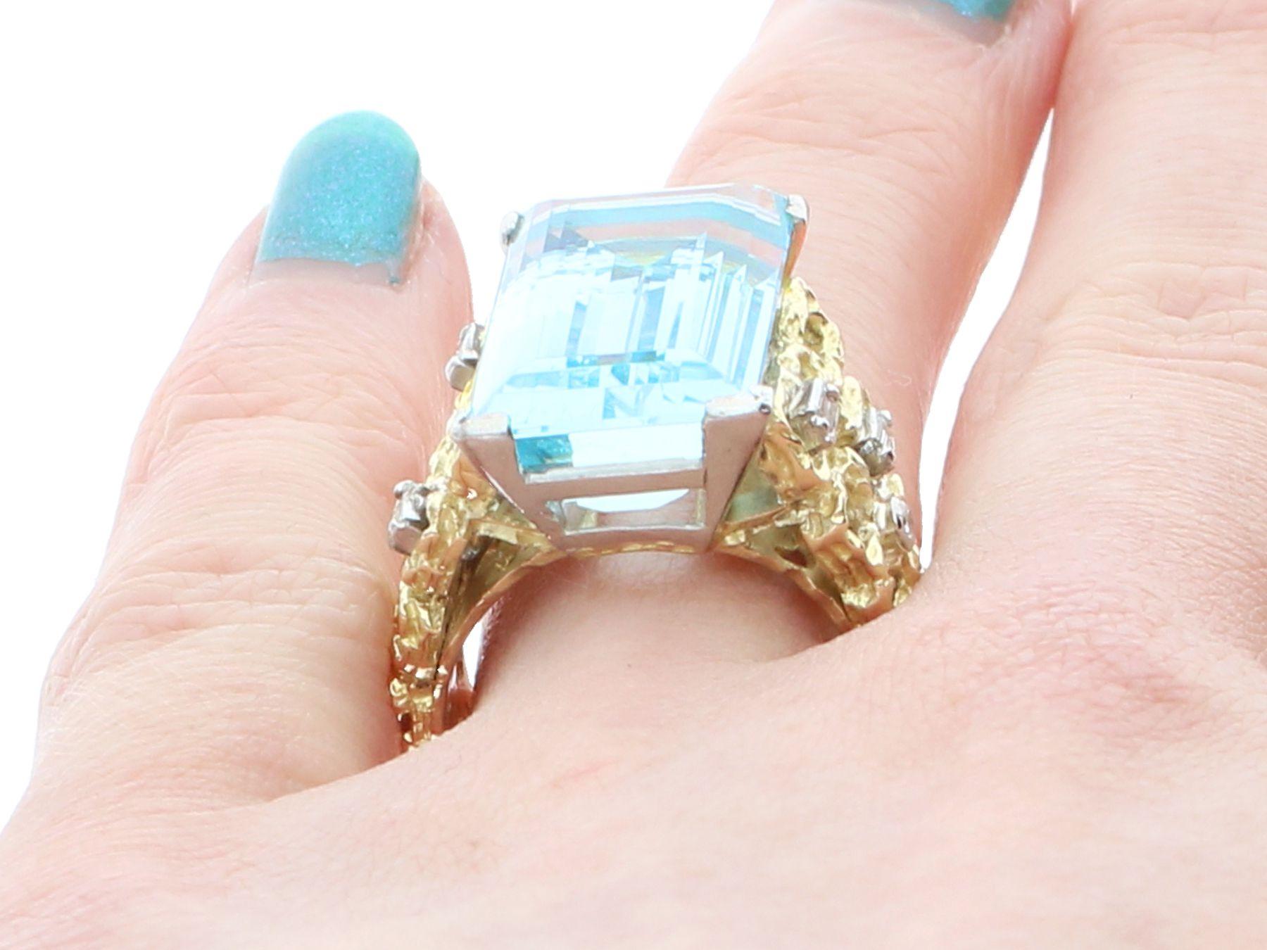 Vintage 13.04ct Aquamarine and Diamond Yellow Gold Cocktail Ring For Sale 3