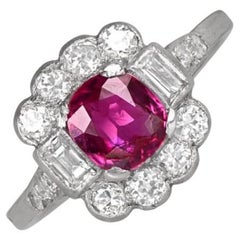 Bague de fiançailles vintage avec rubis naturel taille coussin de 1,30 carat, halo de diamants, platine