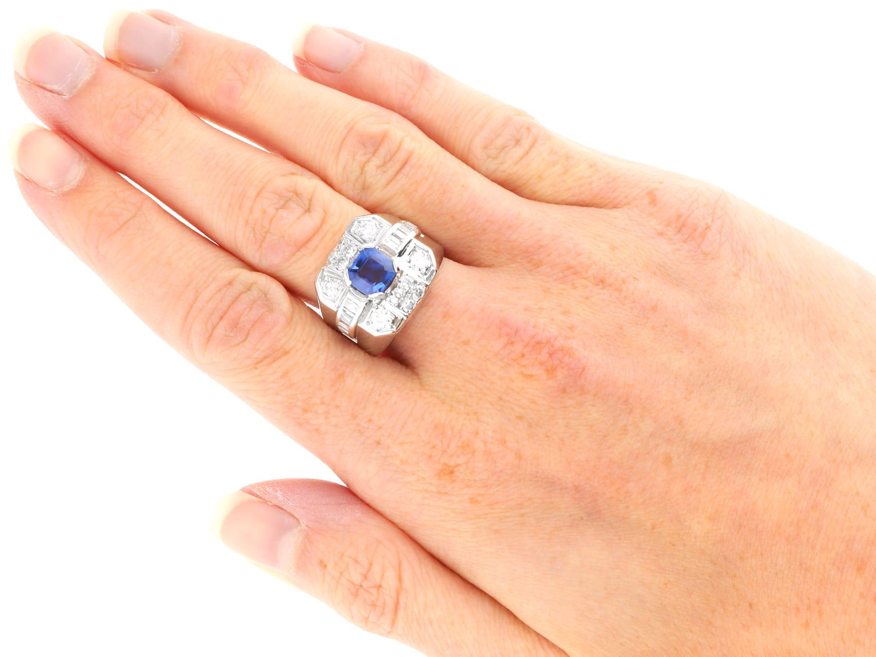 Vintage 1.30Ct Sapphire and 0.90Ct Diamond, Platinum Dress Ring Circa 1950 en vente 3