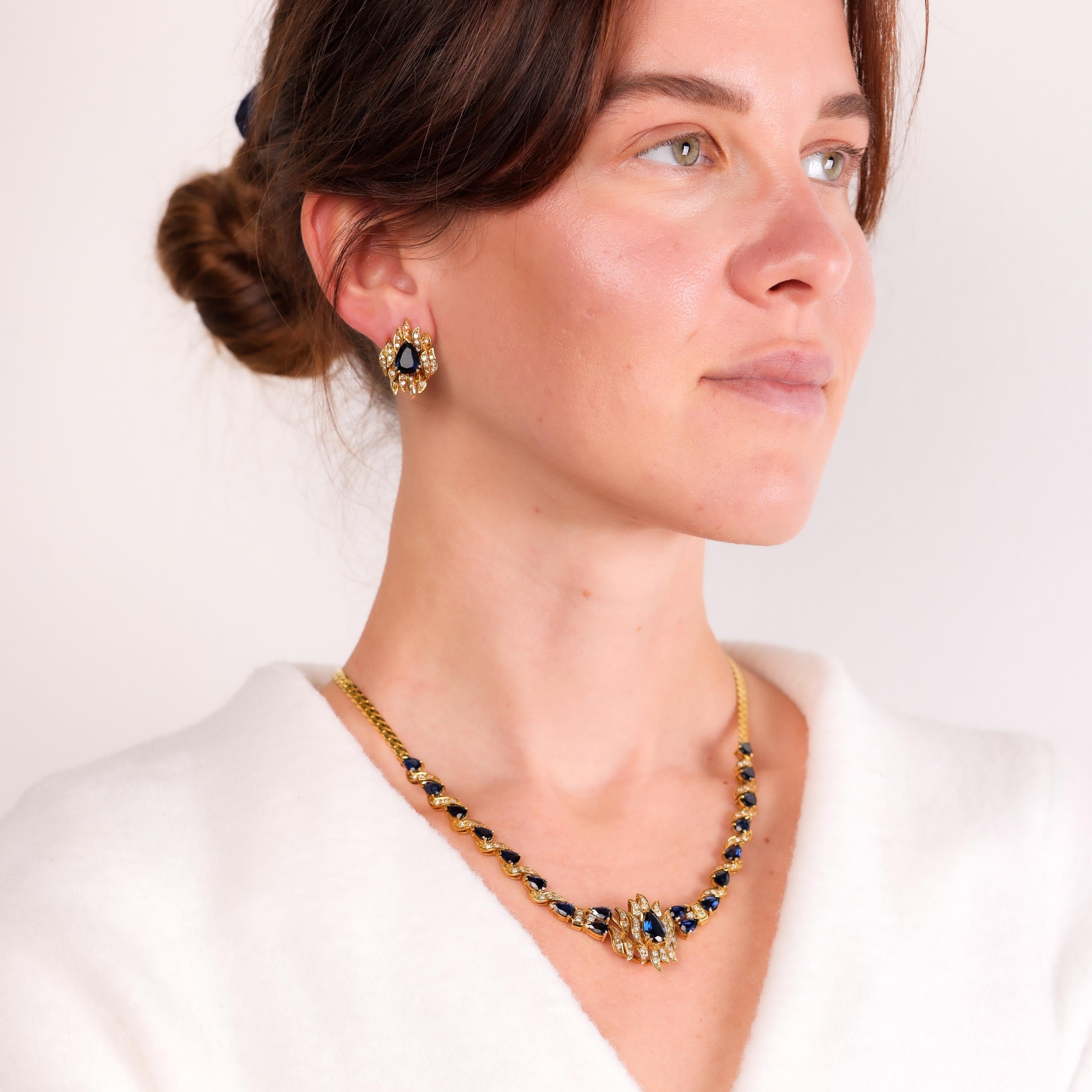 Vintage 13.30 total weight sapphire diamond 10k yellow gold cocktail necklace In Excellent Condition For Sale In Beverly Hills, CA