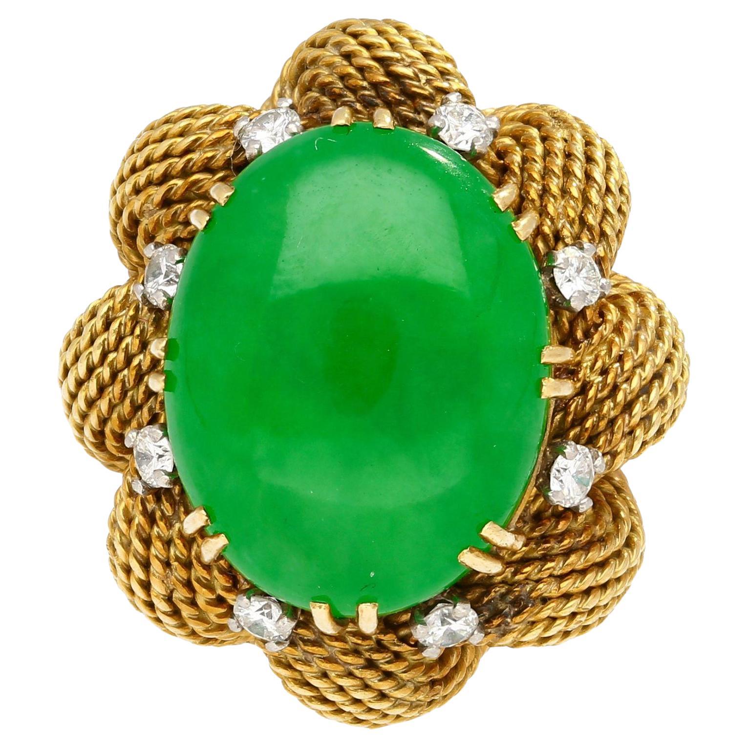 Anello floreale d'epoca con filo d'oro e giada di giada di tipo A da 13,32 carati dalla Francia in vendita
