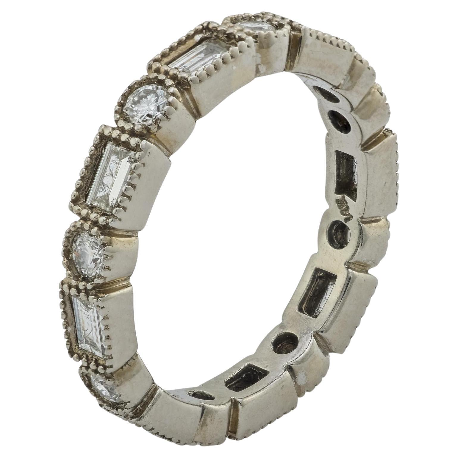 Vintage 1.35 carat diamant rond et baguette bracelet d'éternité en or blanc 14k en vente
