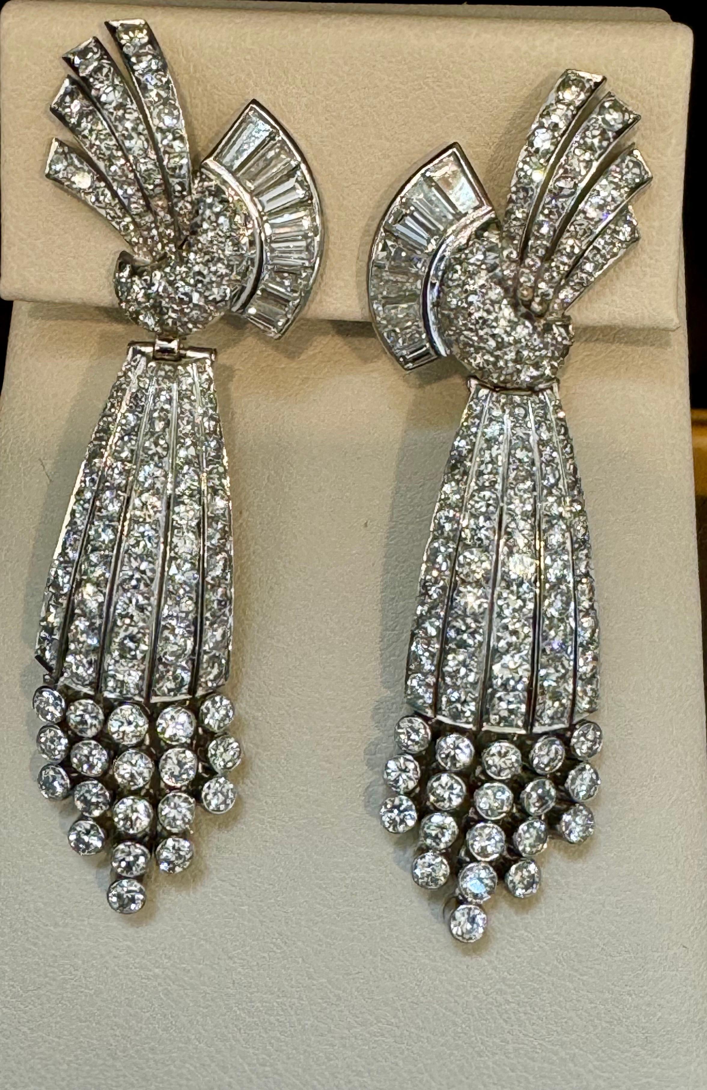 Vintage 13,5 ct  Pendiente colgante de diamante redondo y baguette en platino Corte redondo