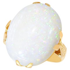 Retro 13.50 Carat Opal and 20k Yellow Gold Ring