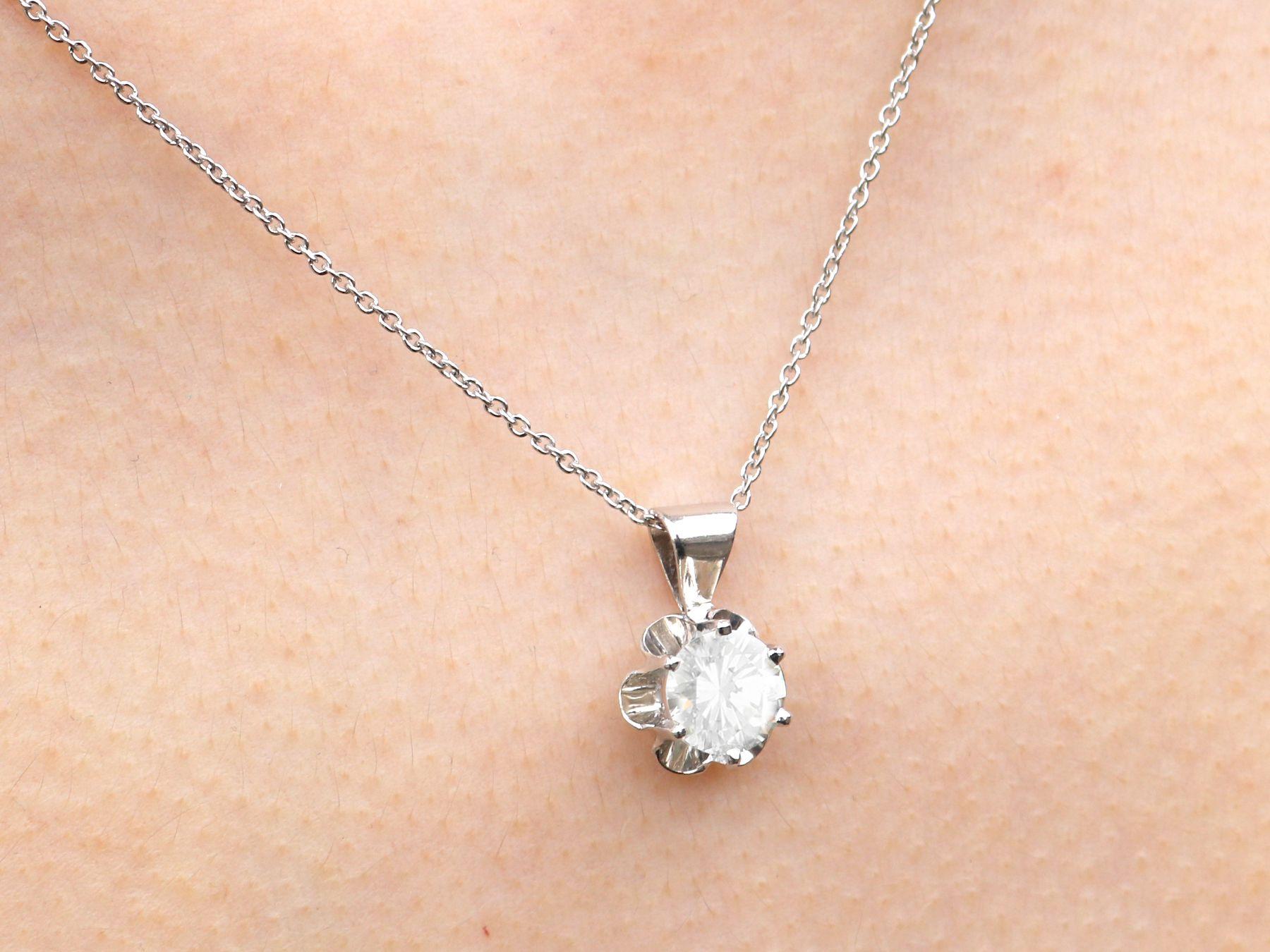 Vintage 1.35Ct Diamond and 14k White Gold Pendant For Sale 4