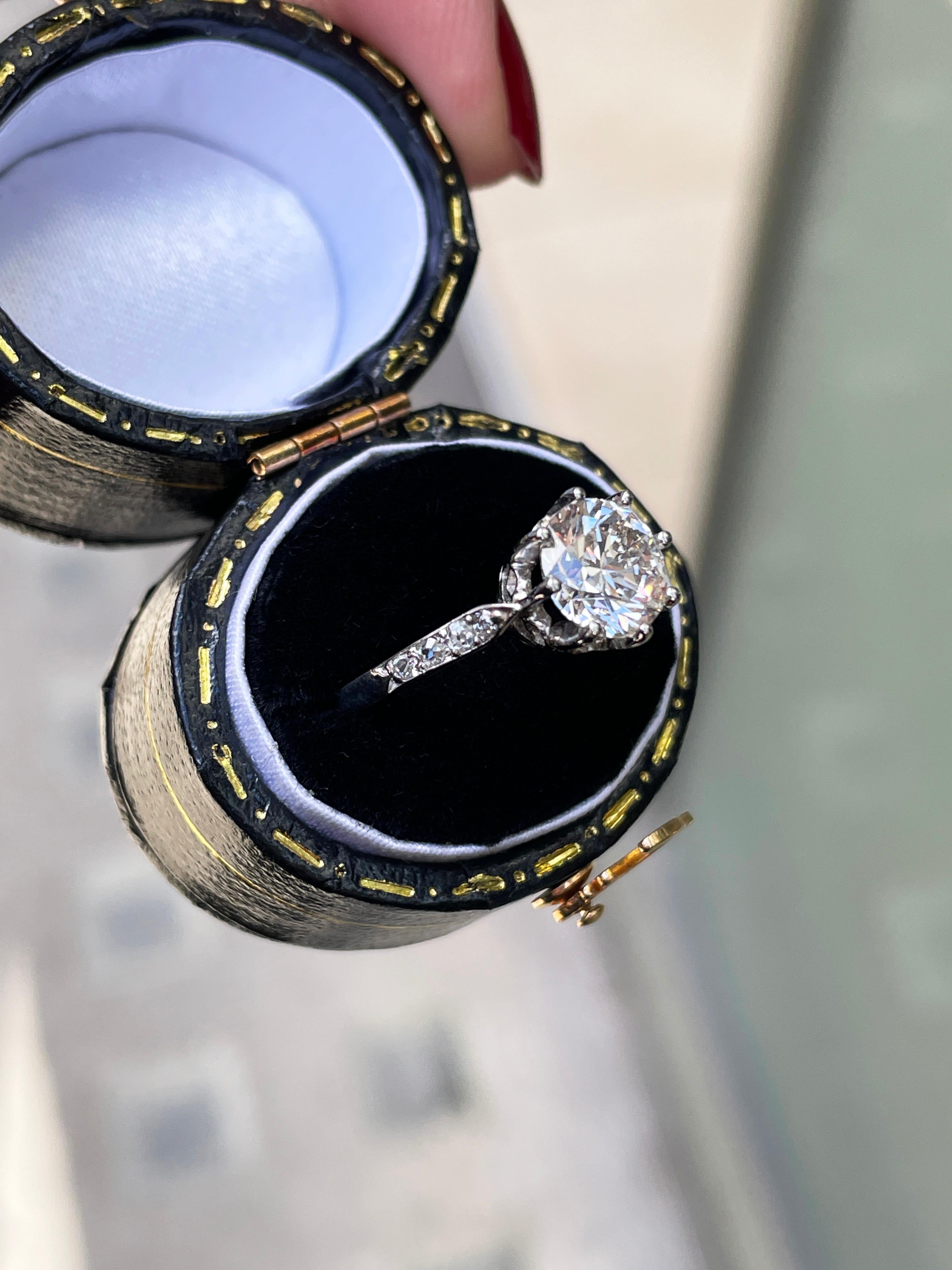 Bague de fiançailles vintage en platine avec diamant taille ancienne de 1,37 carat, années 1950 Pour femmes en vente