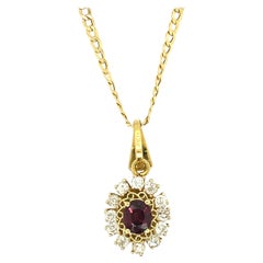 Pendentif vintage en or 18 carats avec rubis 1,37 carat et diamants 0,60 carat
