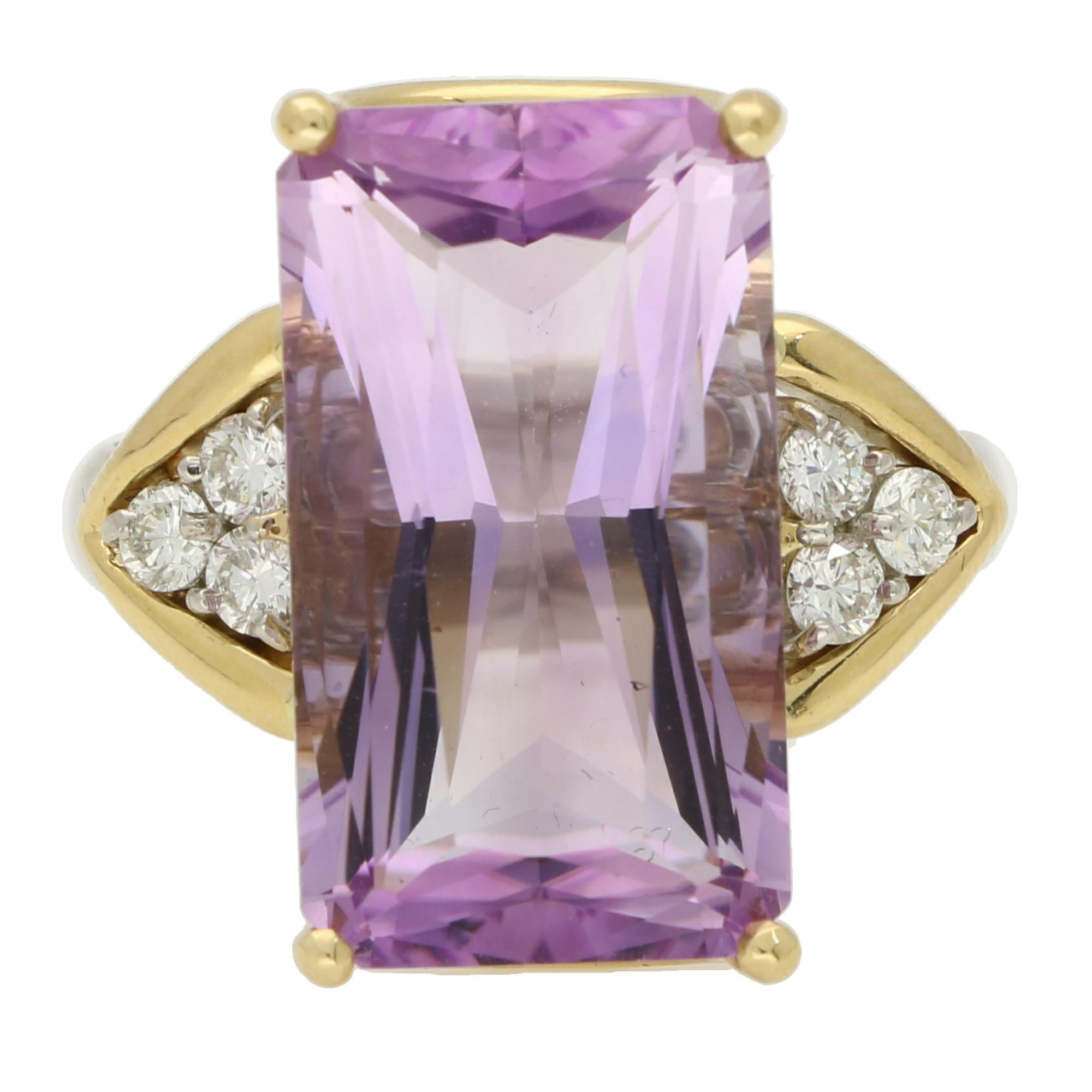 Vintage 13.90ct Amethyst and Diamond Cocktail Ring in 18k Gold and Platinum For Sale 5