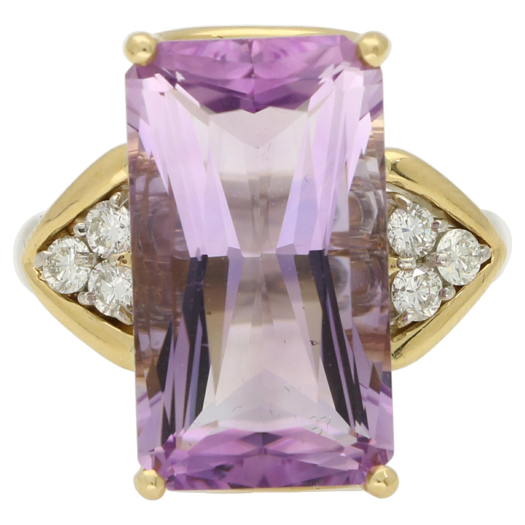 Vintage 13.90ct Amethyst and Diamond Cocktail Ring in 18k Gold and Platinum For Sale