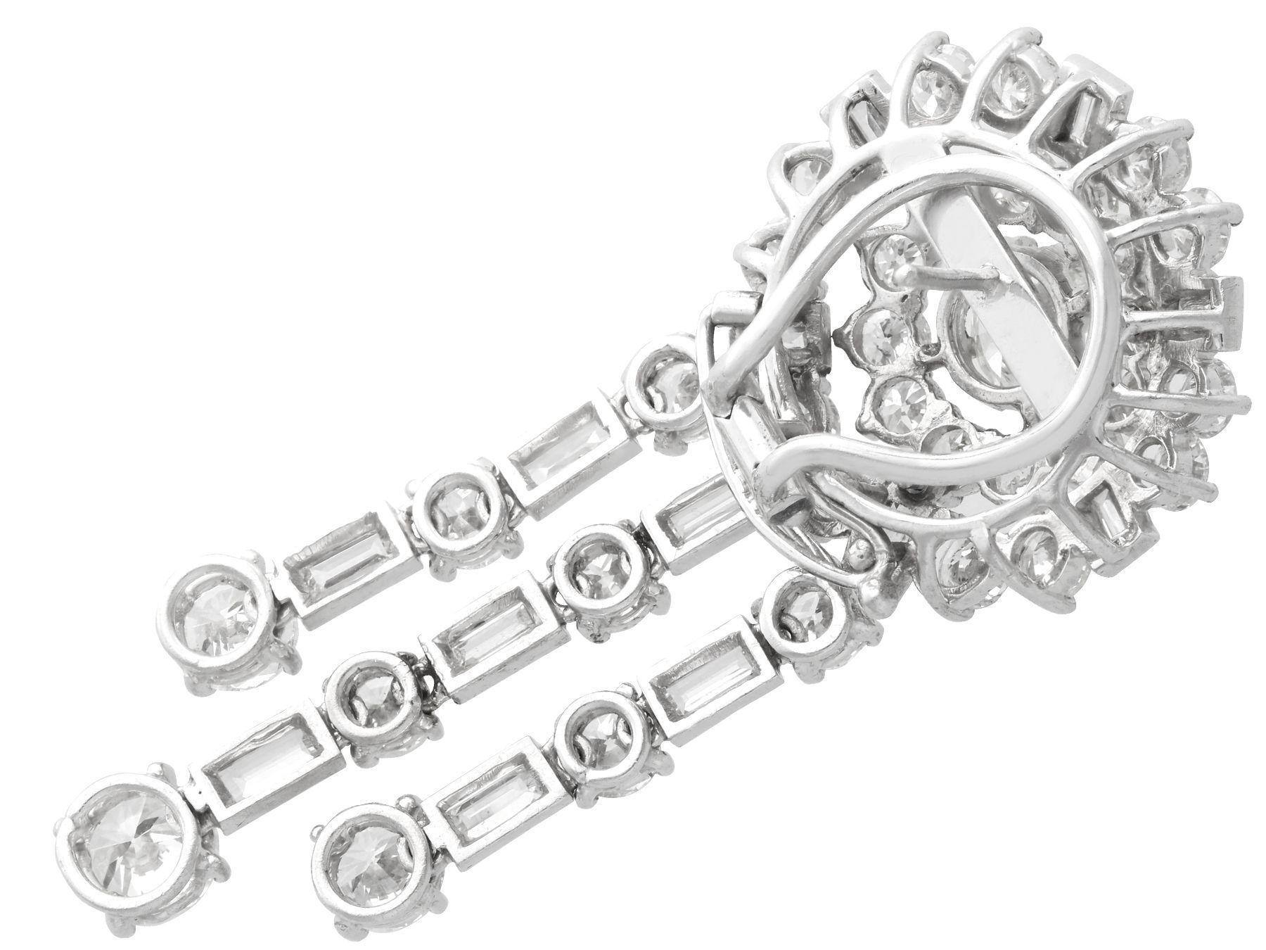 Vintage 13.96 Carat Diamond and White Gold Drop Earrings, Circa 1960 For Sale 3
