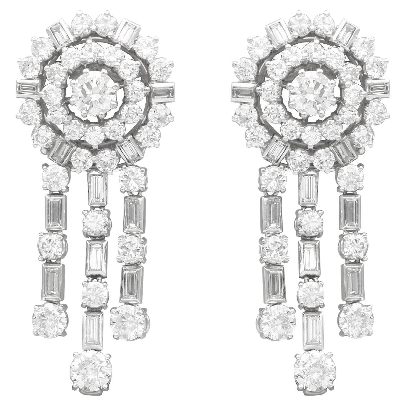 Boucles d'oreilles pendantes vintage en or blanc et diamant de 13,96 carats, Circa 1960