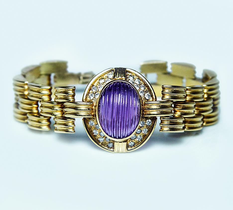 Round Cut Vintage 13ct Carved Amethyst Diamond Mid Century Bracelet 18K Gold Heavy 48.9gr For Sale