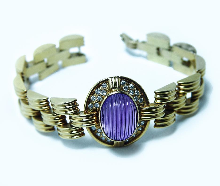 Vintage 13ct Carved Amethyst Diamond Mid Century Bracelet 18K Gold Heavy 48.9gr For Sale 2