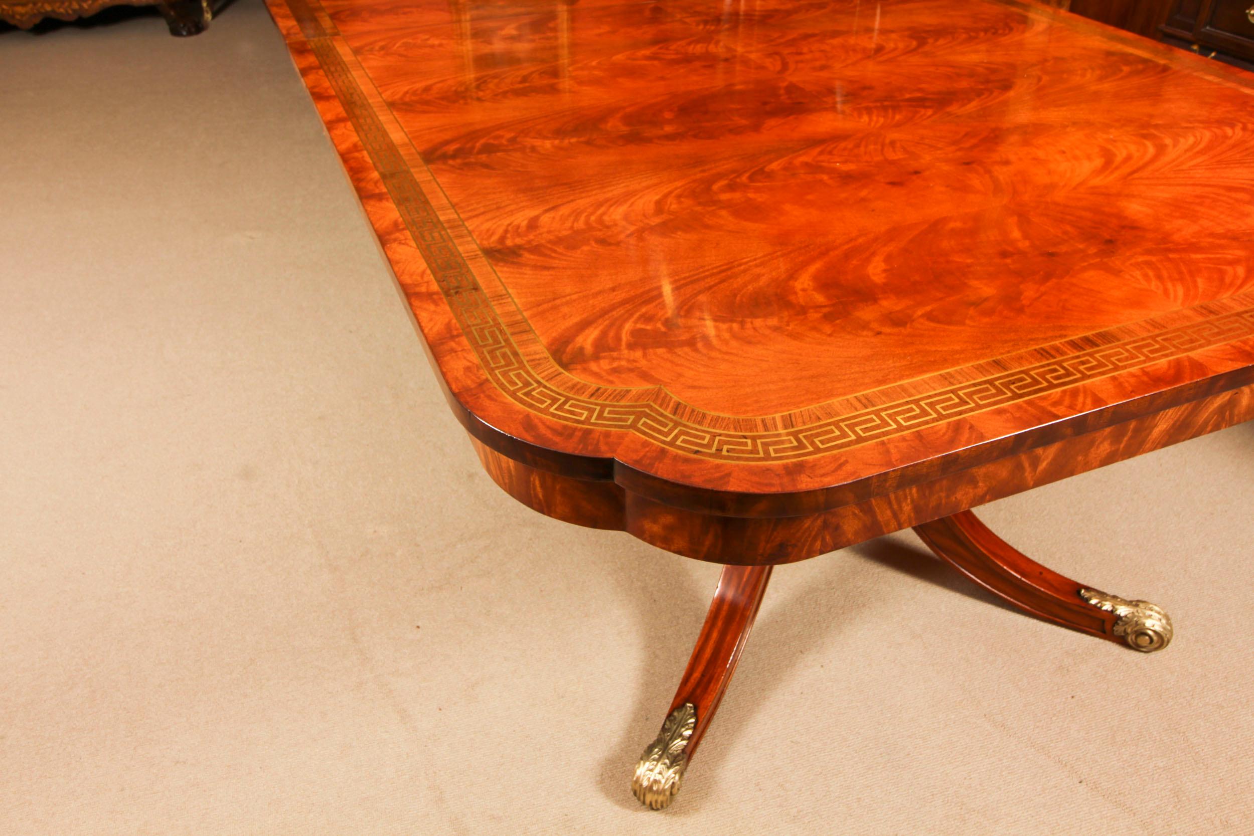 Vintage 13ft Flame Mahogany & Brass Inlaid Twin Pillar Dining Table 20th Century For Sale 5